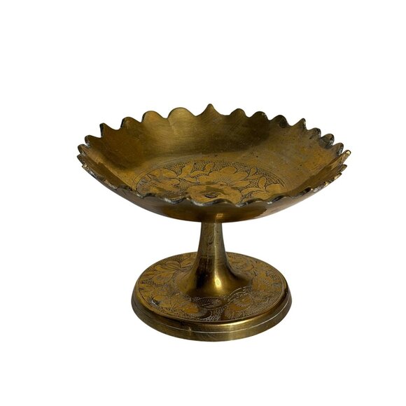 VTG Ornate Solid Brass Pedestal Bowl Footed Etched Floral Dish MCM Centerpiece - Picture 3 of 6